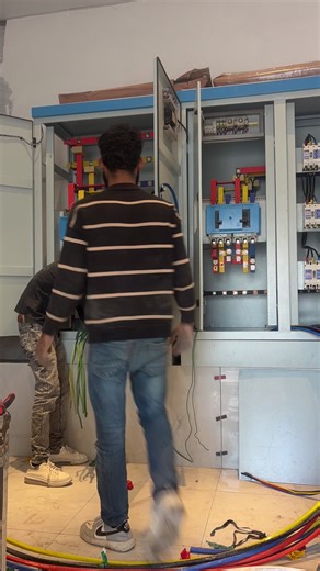 Understanding Electric Panels: Installation & Maintenance