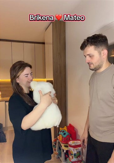 A ju kapi edhe juve siklet🥺😩 #pranveramarjan por qe shkojne shumeeee si çift😍❤️