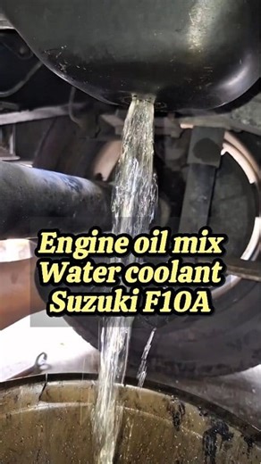 3.2M views · 10K reactions | Engine oil mix water coolant suzuki F10A #reels #fbpro #engineoil #watercoolant #overheating #draining #suzukikatana #suzukif10a #autoservice #autolife #automobile #mechanic #fypシ゚viralシ @sorotan | Yadi Rosicky | Facebook