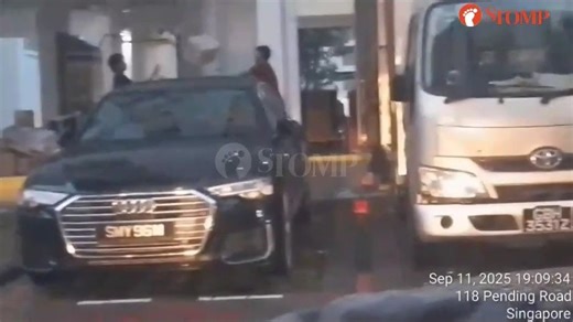 Stomp Singapore on Instagram: "Imagine if it's your parcel. Read more on stomp.sg"