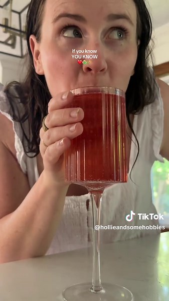 Refreshing Raspberry Cordial Recipe for Summer Days