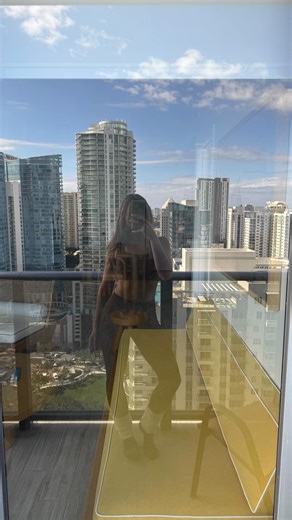 ashley on Instagram: "@shopathluna cute workout sets are my motivation 🤎🧸 code ASHROEDL for $$ off"