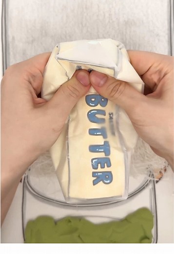 Relaxing Paper Butter Squishy ASMR Experience