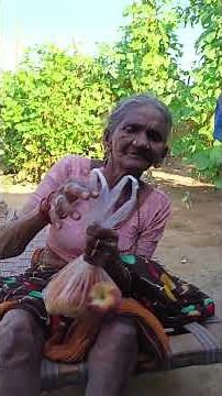 పండ్లు.. తింటేనైనా కొంచం బలం ga ఉంటాడా 🙏❤️ #like #funny #kushitvcartoons #comedyfilms #shortvideo