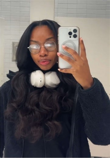 Achieve Stunning Heatless Curls with Flexirods