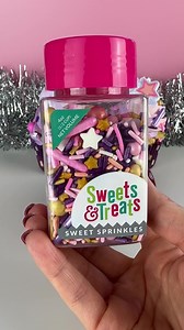 Happy New Year, Sweets 🎉! These pretty cupcakes are all dressed up in our Pep Rally Sprinkles, Purple Dot Liners and New Year Cupcake Toppers 😍! #ShopSweetsandTreats #cupcakes #cupcakedecorating #cupcakevideos #newyearcupcakes #cupcaketoppers NEW YEAR BAKING SUPPLIES: https://www.shopsweetsandtreats.com/themes/holidays/new-year | Sweets & Treats Boutique