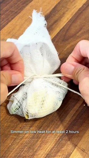 How to Make Chicken Stock from Scratch