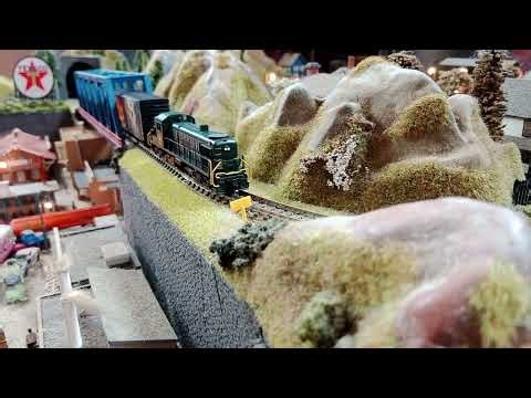 Atlas Alco RSD-4/5 Central RR of New Jersey with sound, N scale.