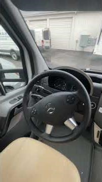 2016 Leisure Travel Unity 24TB – Medford – #25770GC