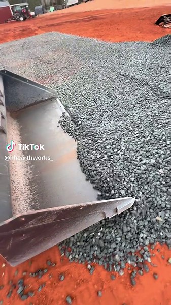 Expert Bucket Work Techniques for Earthworks