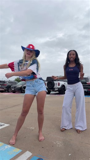 Red white and blue 🇺🇸#swishwishbish #justdance #dance #snr | dance