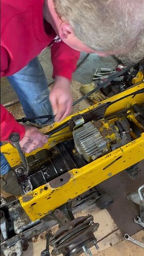 Installing a Brake Spring in a Cub Cadet Spread Frame #cubcadet #lawnmower #lawnmowerrepair #short