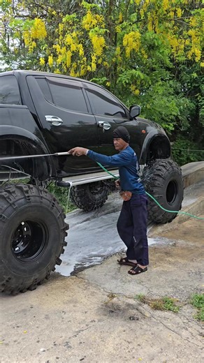 #ใหญ่แค่ไหนก็มาดิครับ #พ่นกันสนิมรถยนต์สาขาหัวหิน