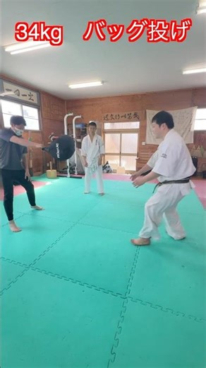 [Martial Arts & Strength Training] We had a challenger at the dojo throw a 34kg bag! A strongman'...