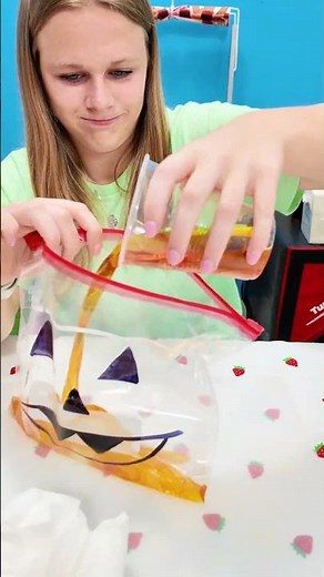 Assistant’s Magic Pumpkin Experiment 🎃✨ Fun Halloween DIY for Families