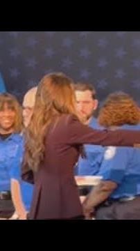 Kristi Noem presents TSA agents who worked through government shutdown with $10,000 bonus checks