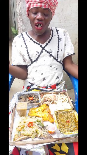 1.8K views · 14 reactions | Comida caseira,comida da terra Box da terra por encomenda no valor de 10mil kzs Estamos localizados no Kapolo2/kimbango entrada do Banco BAI, defronte a sub-estação da ENDE WatsApp #928125983 | Emma Ndovala Diversos | Facebook