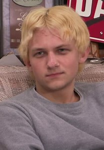 Hoarding: Buried Alive S05:E07 - Hoo, This Reeks!