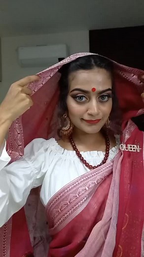Ami hindu na ami Muslim. I just did a makeup of the hindus during the durga puja . That's it. Ami puja dekhte kokhonoi jai ni apart from once that too with my elder sister echara kokhono eka pujo dekhte jai ni. During eid I have seen many hindu makeup artists doing eid look so we can do a puja look. In my sense it's justified. Thanks for everyone's unwanted opinions💖 Amar shob hindu bhai bon ke Durga Puja er onek onek shubheccha❤️❤️ Instagram- otondrila_ #StyleTok #fyp #TiktokBingeStar #foryou 