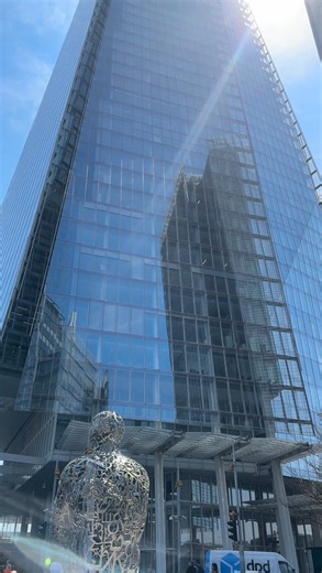 The Shard is the tallest building in London and the United Kingdom, standing 309.6 metres (1,016 feet) high. Located in Southwark, this 95-storey skyscraper (72 habitable floors) was designed by Renzo Piano, opened in 2013. We visited for afternoon tea and have to say that although the views were stunning it was a very disappointing experience. #theshard #london #tallestbuildinguk | MIDA Travel