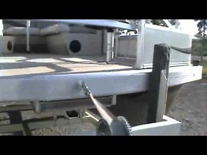 2007 Voyager, 18' pontoon