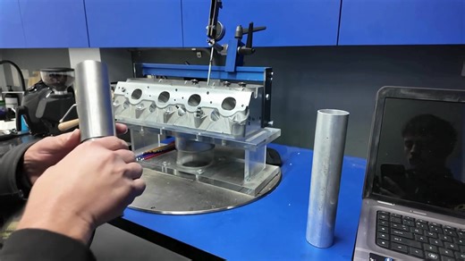 Why are Ramjet Triple-Stepped Headers the go-to choice for VE–VF Holden owners in Australia? 🇦🇺🔥 In this video, Phonsy breaks down the science behind the progressively sized primary lengths — and proves the superior flow on the flow bench 📊🔬 | GM Motorsport