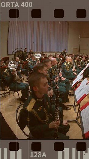 GERSHWIN Medley from Porgy and Bess / ГЕРШВИН Попурри Порги и Бесс. Дирижёр — Роман Беленко