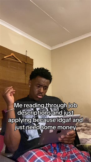 Hakai-Dylan (@dylan_hakai)’s video of job applications