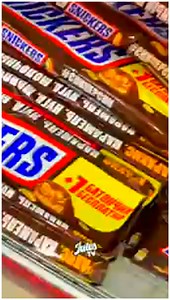 11K views · 84 reactions | Giant Snickers Bar? #reels #satisfying #asmr #cholatte #viral | Coklat Nikmat | Facebook