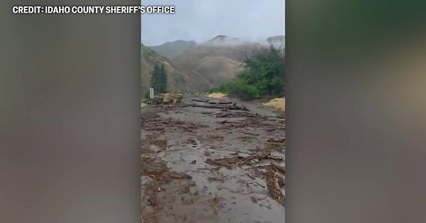 US 95 reopens with pilot car after mudslide between Riggins and Lucile