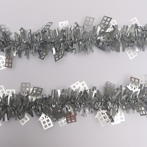 [Hot Item] Silver Color Tinsel Garland Pet Material Tree and Home Hanging Ornaments