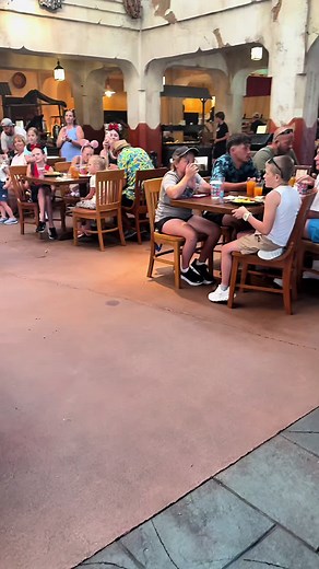 #mickeymouse #dance #disney #animalkingdom #WDW