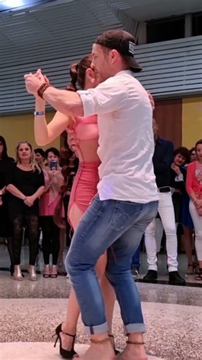 That ending hits different 🥰 #kiz #dance