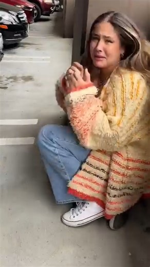 Woman signals and gets help from a stranger ❤️ this sign could save lives! A woman uses a hand signal to ask a stranger for help, potentially saving her life. It’s a subtle yet powerful way to signal distress—amazing how a simple gesture can make a difference! #viralvideo #couple #blessed #family #fblifestyle | Jamie and Blake