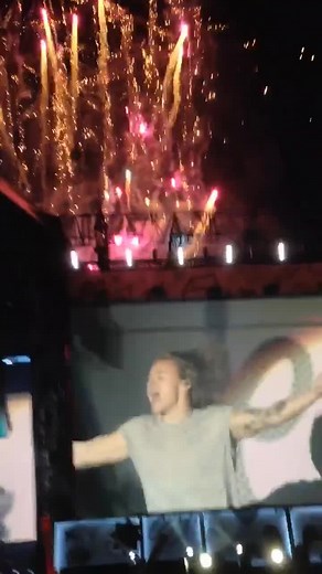 1d concerts were just expensive serotonin boosts #onedirection #foryoupage #fyp #1d #concert #viral #harrystyles #niallhoran