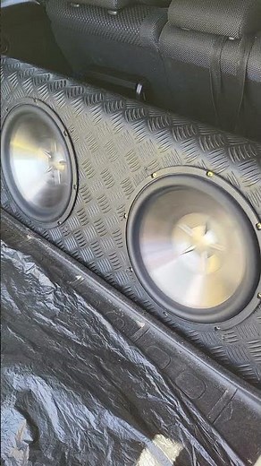 clarion 12 inch dual subwoofer 1400 watts speaker