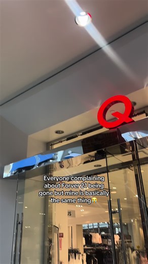 Forever 21 Shopping Experience at the Mall