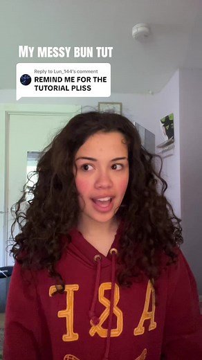 Easy Messy Bun Tutorial & Relatable Struggles