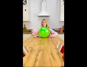 Catch the balloon with curious objects! 🎈 | SMOL