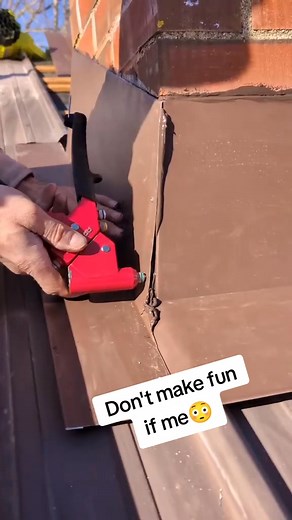 60K views · 242 reactions | installing metal chimney flashing #HomeImprovement #construction #tipsandtricks #carpentrytips #ContentMonetization | The Contractor | Facebook