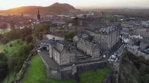 Edinburgh Castle hosts graduation celebrations 2021