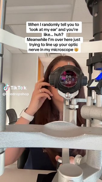 I say “please look at my ear” at least 25 times a day 😂 did you ever wonder about this? I think it’s pretty random and I would wonder as a patient :) ask me your questions below #eyedoctor #dryeyes #eyecaretips #dryeyeclub #eyedropshop @Dr. C | Optometrist 🧿