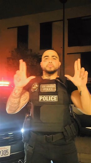 Tuto gang gang Chef Boy ♿ Crips Walk NLE Choppa Blue face LAPD Cops FBI Walk Crip Mac Gang sign 60s