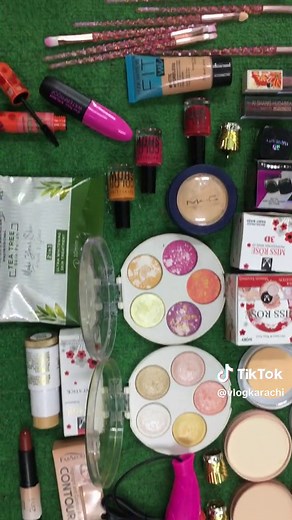 #foryoupage #foryou #viralvideo #fyp #trending #cosmetics #fyp #makeup #makeup #viralvideo #viralvideo #kahssian