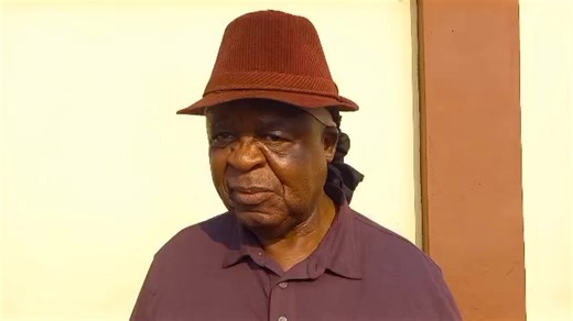 #Times360Malawi #MalawiDecides2025 #MalawiElectoralCommision #GeneraElectionsMalawi Mfumu Yayikulu Mwaulambia yaponya voti yawo pa Chitipa Community Hall. Iwo ati ndosangalala ndi mene anthu atulukira kuzaponya voti ndipo wamema ena kuti naonso abwere azaponye voti. Vinjeru Betera Mkandawire | Times 360 Malawi