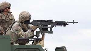 2-4 FAR Soldiers Qualify on M240 Machine Gun