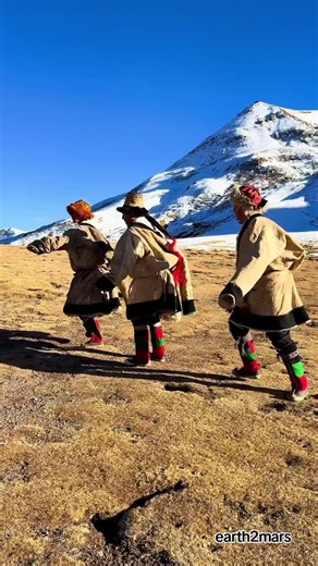 #བོད་པ་ཡིན་པའི་སོད་ནམས་ཆེ #བོད་གཞས་སྙན་མོ💜 #བོད་པའི་བུ་ཆུང་།💜 #tibetandance💙show_some_love🌸 #高原跳舞