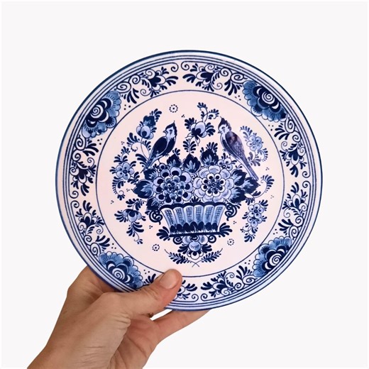 Small Hand Painted Delft Handwerk Blue & White Wall Plate Flower's Basket and Birds Decoration 17th Century Style 8.2'' - Etsy