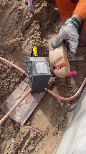 Exothermic ground welding #bauprojekt #baustelle #construction #mep #constructionlife #welding #work