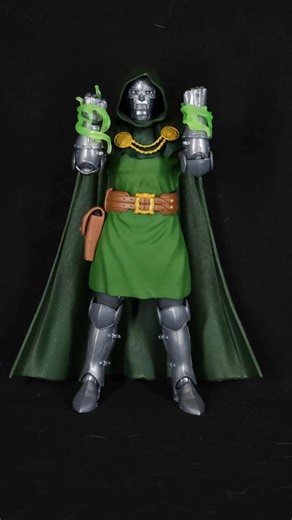 Hasbro Marvel Legends Fantastic Four Retro Doctor Doom! #shorts #short #marvel #hasbro #doctordoom